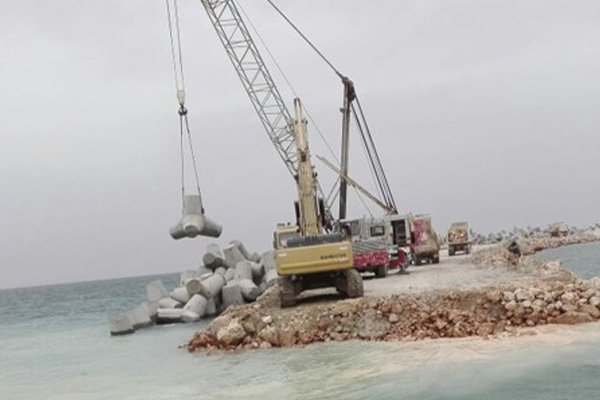 Breakwater of the new port in Alexandria with length of 5 km (7)